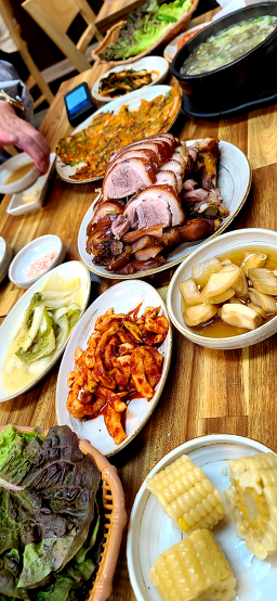 Jamaewangjokbalsundaegukbap (자매왕족발순대국밥) 1