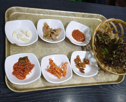 Songijjigaemaeul (송이찌개마을) 3
