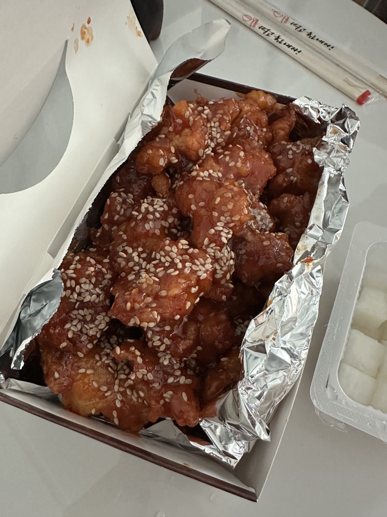 Ekseupotongdak (엑스포통닭) 2