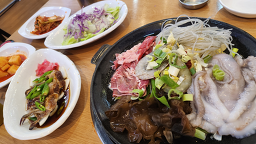 Gukjesijanghaejangguk (국제시장해장국) 2