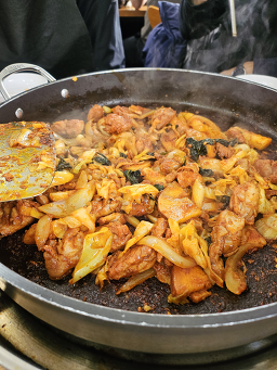 Unsudaebakchuncheondakgalbi (운수대박춘천닭갈비) 2