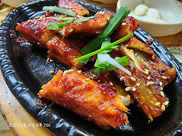 Nokdongtongjangeosutbulguijangeotang (녹동통장어숯불구이장어탕) 3