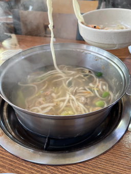 Hongdukkaesaengkalguksu (홍두깨생칼국수) 3