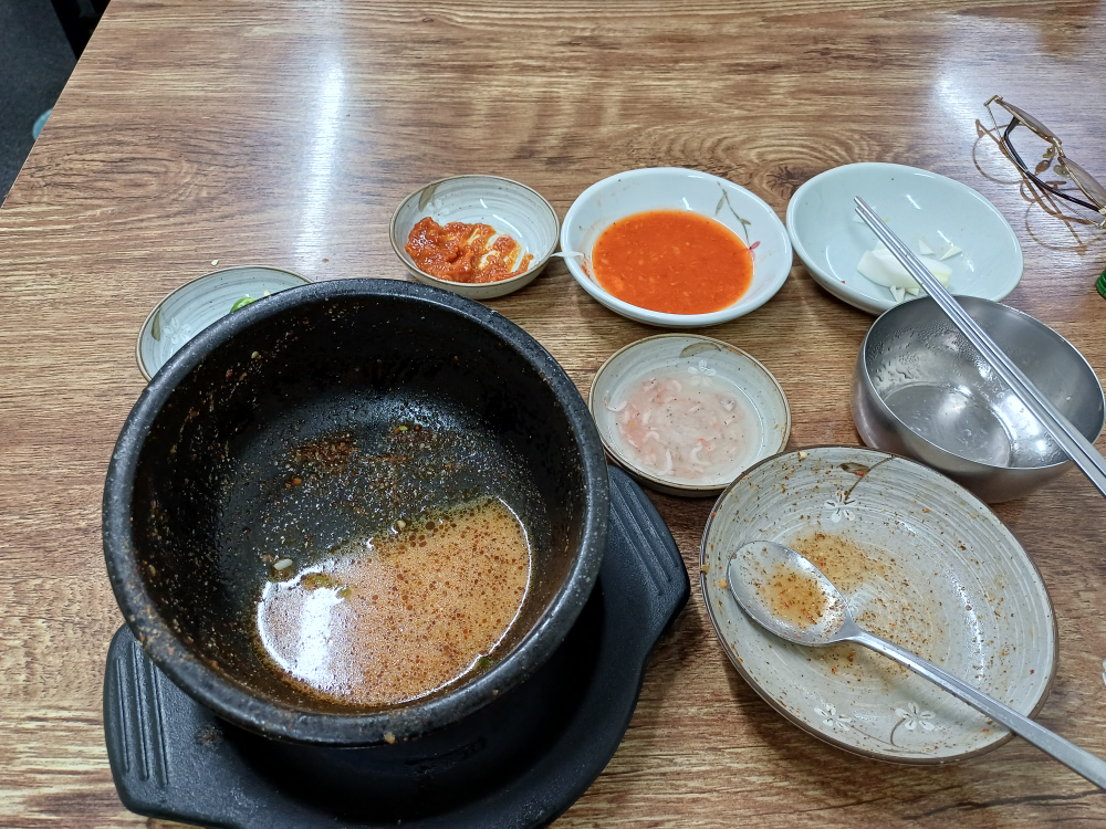Sinuijusundaeguk (신의주순대국) 2