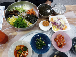 Sonamusikyuksikdang (소나무식육식당) 3