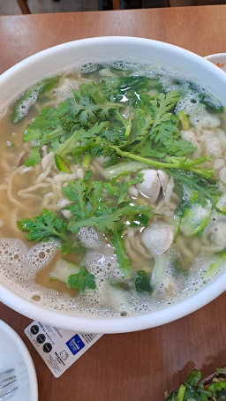 Jodolkalguksu (조돌칼국수) 1