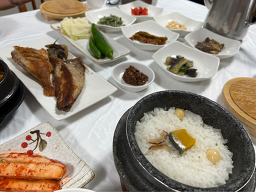 Deulbitjeongsik (들빛정식) 1
