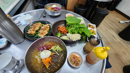 마닐마닐족발&보쌈 대표 사진