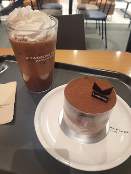 투썸플레이스 통영무전점
