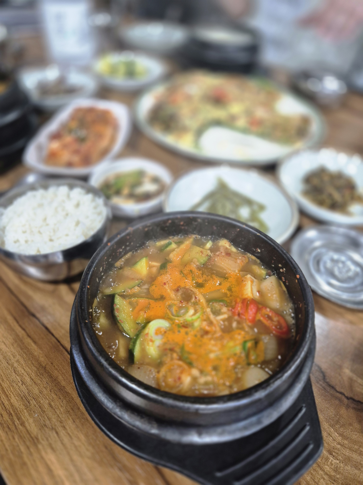 Maebongsanjang (매봉산장) 1