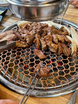 Bonghwasutbulwanggalbi (봉화숯불왕갈비) 2