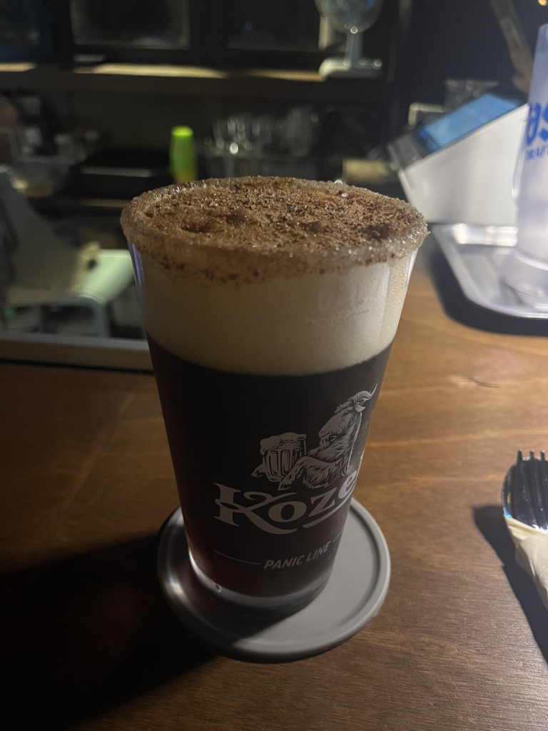맥주펍 아꼬브 사진 2