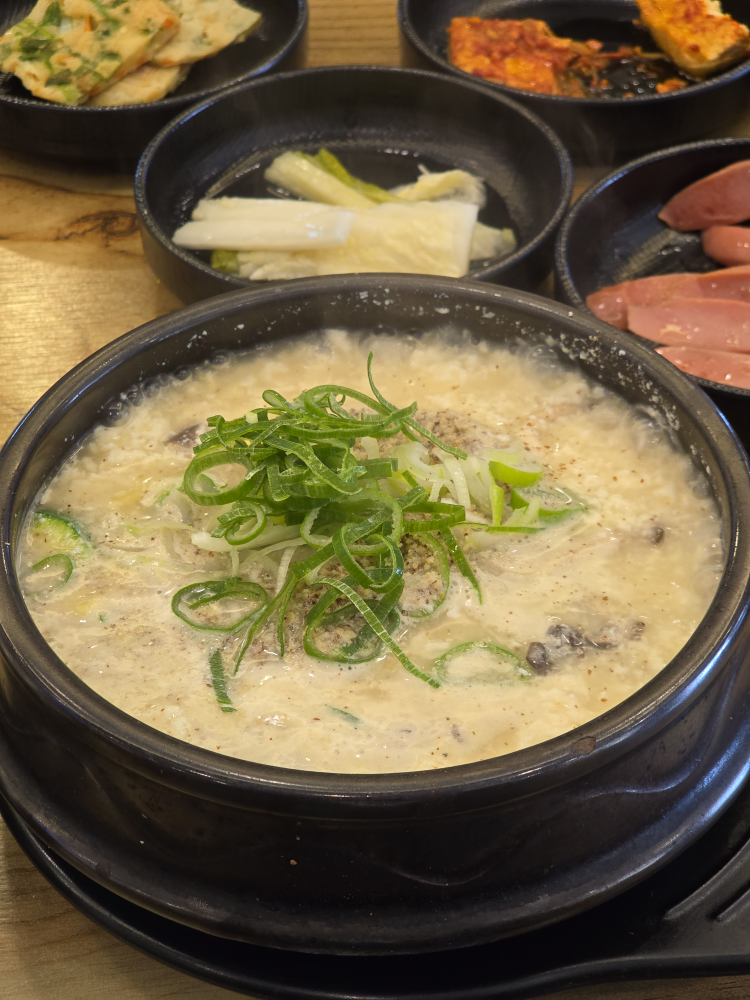 Gohyangdubuchon (고향두부촌) 2