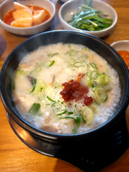신의주순대와쭈꾸미 이태원역점 사진 7