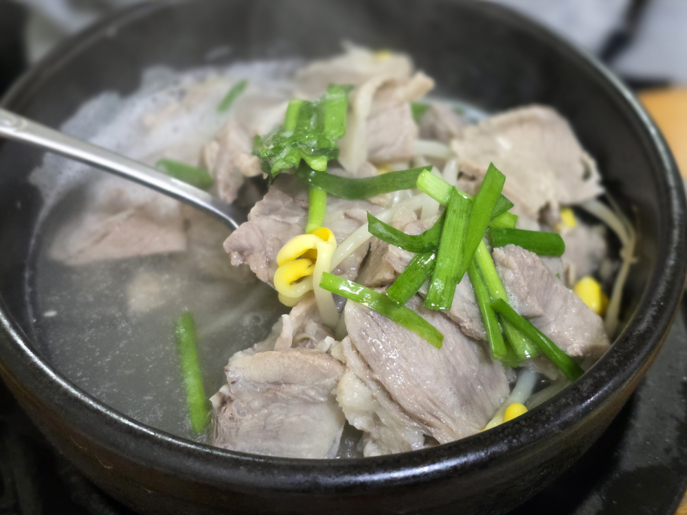 장터국밥 5