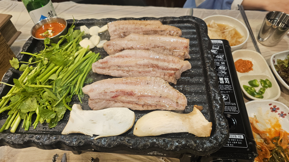 Tongtongdwaeji (통통돼지) 1