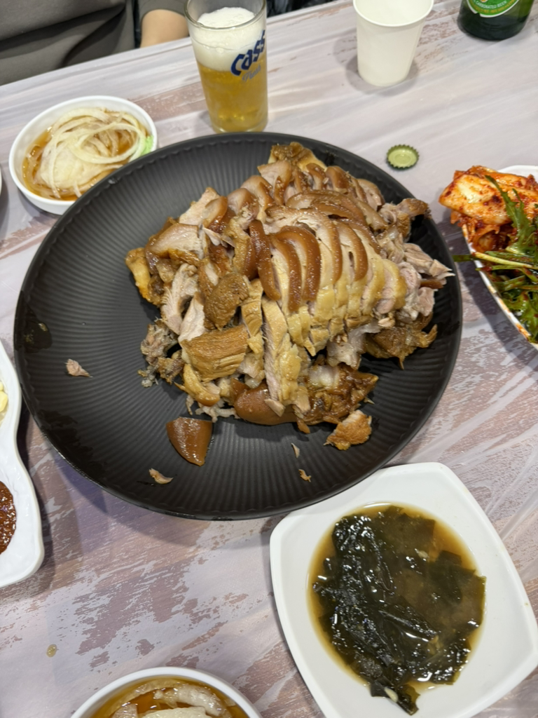명가왕족발 1