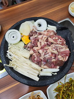Ondalorinongwon (온달오리농원) 2