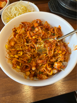 Seonjingungnakjimadang (선진국낙지마당) 1