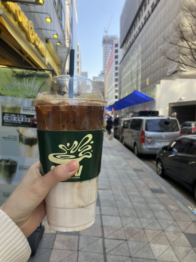 우지커피 서여의도점