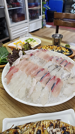 Donghaehoesusan (동해회수산) 2