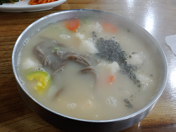 Arirangongsimimemilkalguksu (아리랑옹심이메밀칼국수) 1
