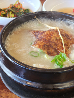 Iucheolhanbangnurungjisamgyetang 4