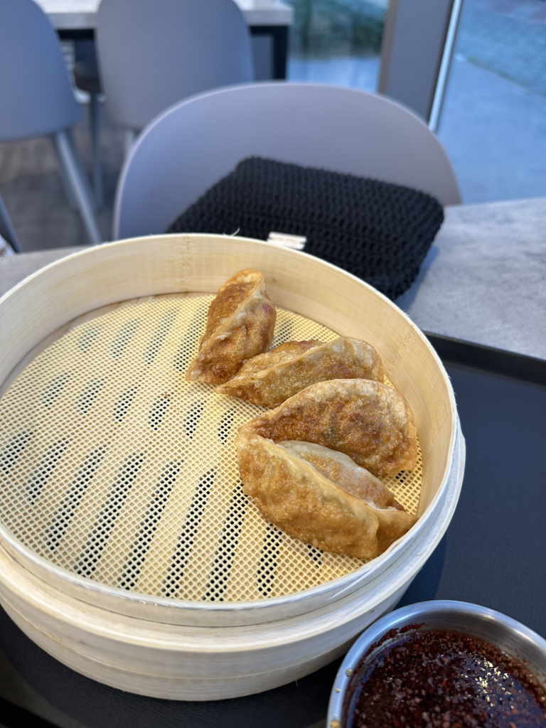 Taesanmandu hyojajeom (태산만두 효자점) 1