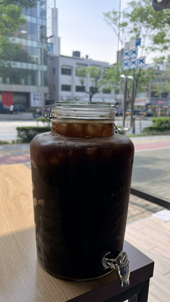 허형만의압구정커피집