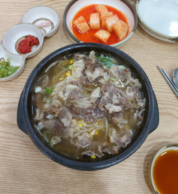 Jeonju24sichampyeonhankongnamulgukbap (전주24시참편한콩나물국밥) 1