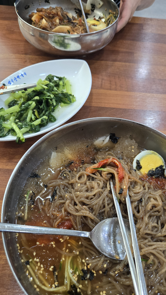 Seolaksanmakguksu (설악산막국수) 2