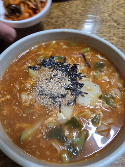삼원손칼국수 3