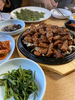 Joanmyeon songsonggolgil 42 (조안면 송송골길 42) 2