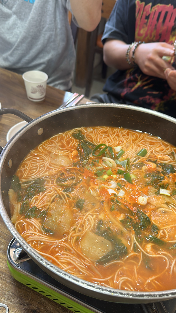 Yedangmaeuntang (예당매운탕) 1