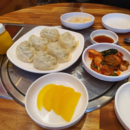 Munganebongamyeonok (문가네본가면옥) 1