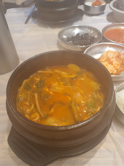 Yunganeminmulchon (윤가네민물촌) 2