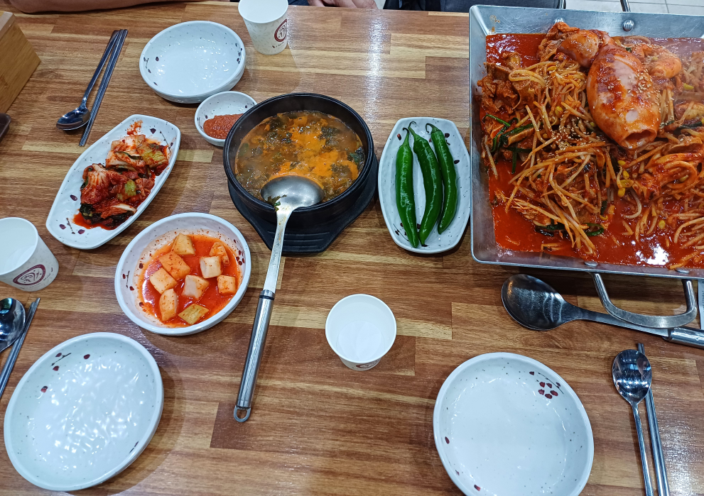 형제골뼈다귀순대국 4