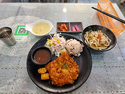 Sujedonkkaseutteurak (수제돈까스뜨락) 1