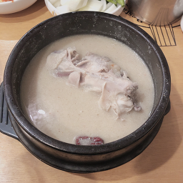 지호한방삼계탕 4
