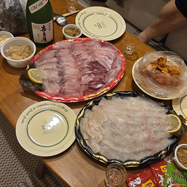대평수산회센타 대표 사진
