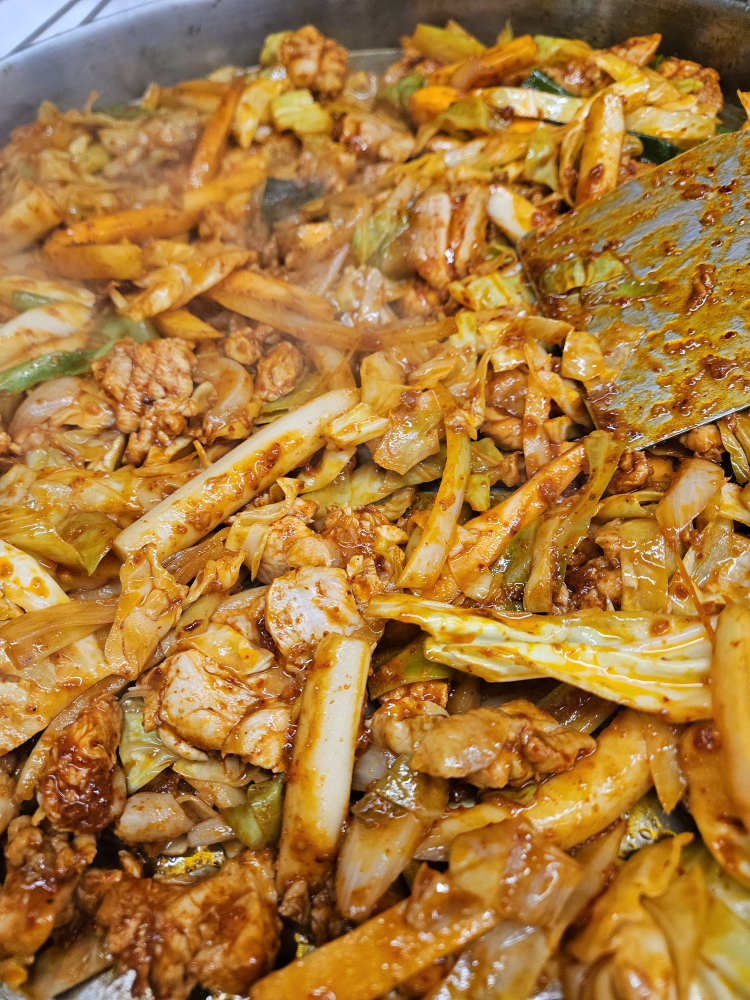 Chuncheonmyeongdongdakgalbi (춘천명동닭갈비) 3