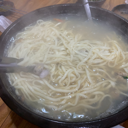 Singojipjjimkalguksu (신고집찜칼국수) 3