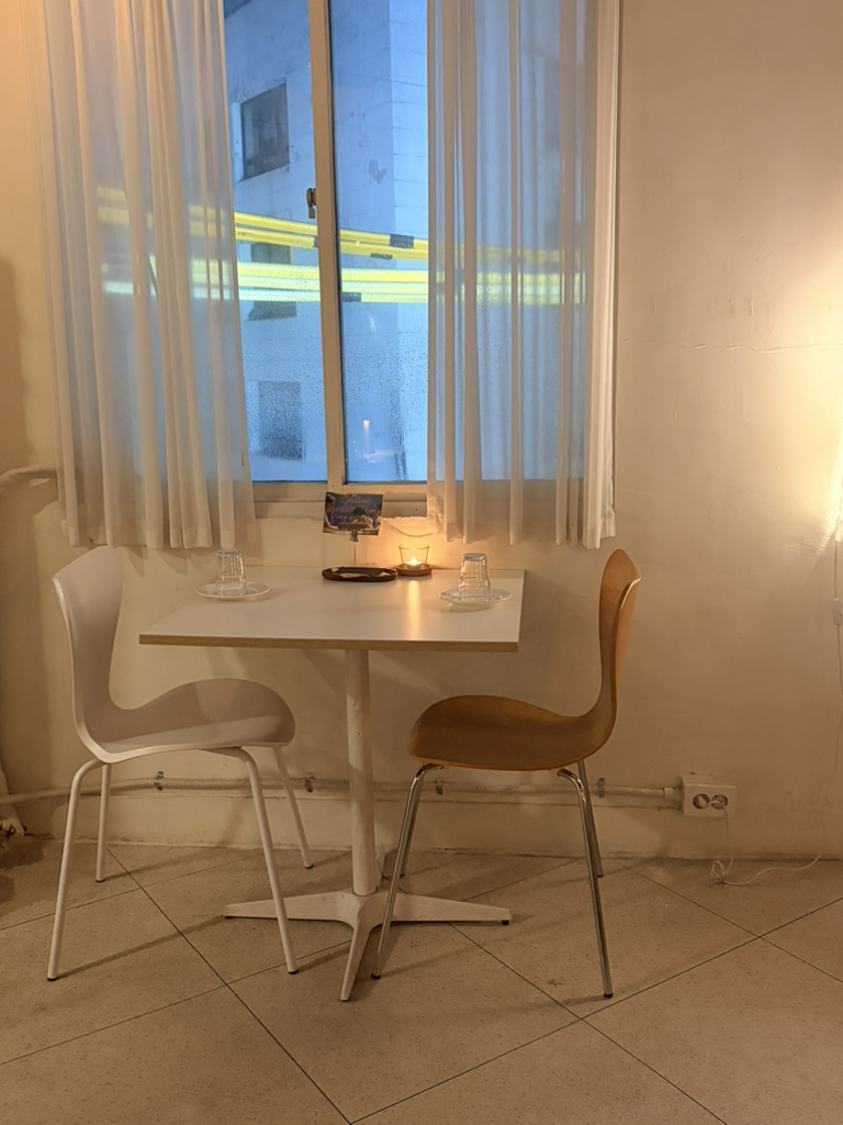 을지나른 대표 사진