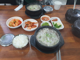 Sigolajumaesundae (시골아주매순대) 3