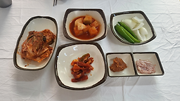 Juljulisundaegukbap (줄줄이순대국밥) 3