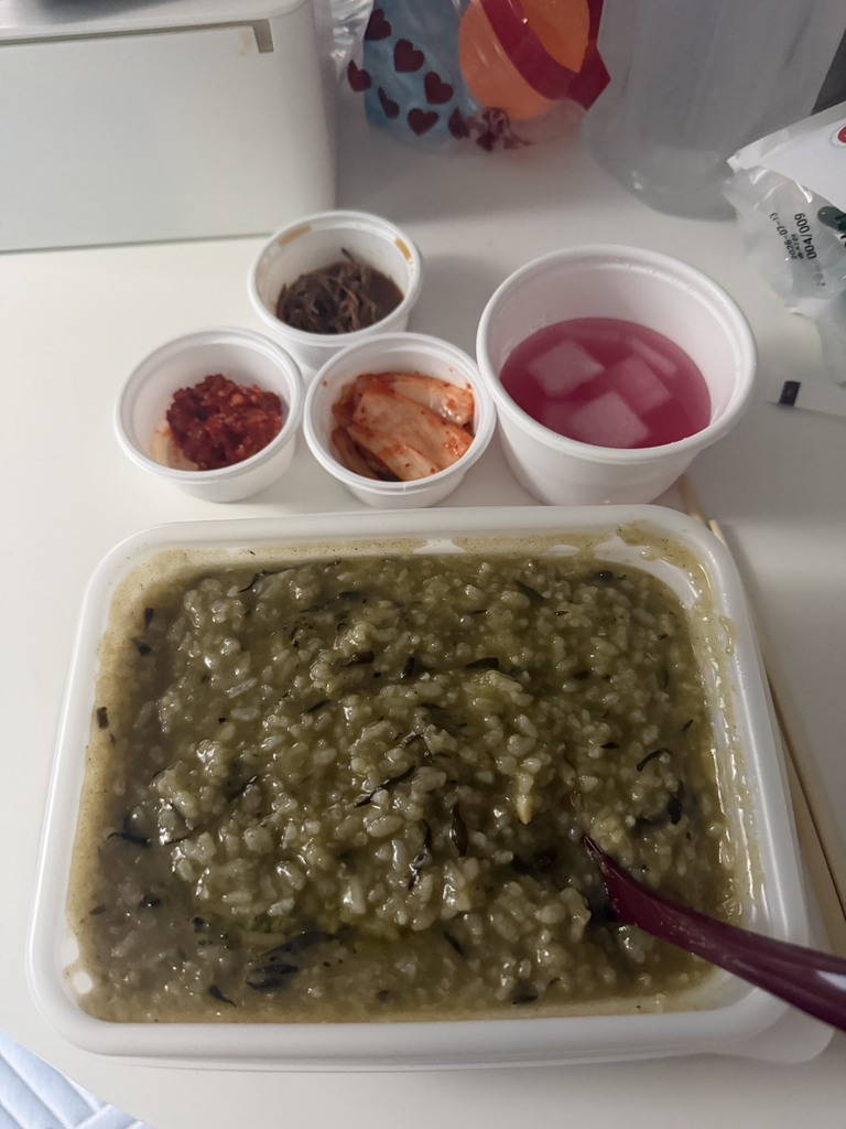 본죽&비빔밥cafe 관악우체국점 사진 2