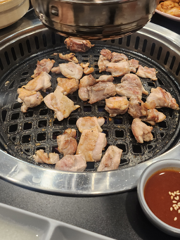 Gangbyeonjip (강변집) 1