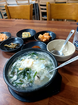 Ottugisikdang (오뚜기식당) 1