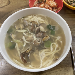 영진네바지락손칼국수 사진 2