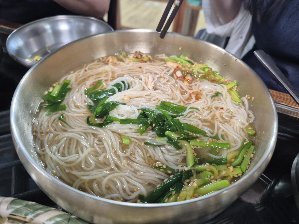 Sinrachonguksu (신라촌국수) 1